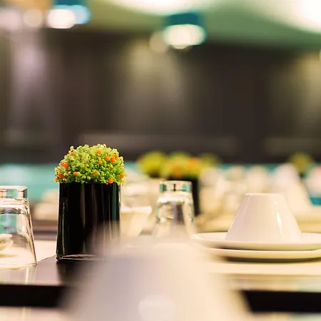 Hotel Monceau Elysees