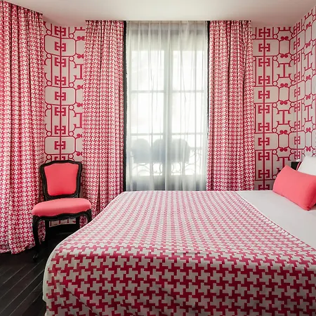 Hotel Monceau Elysees 3*