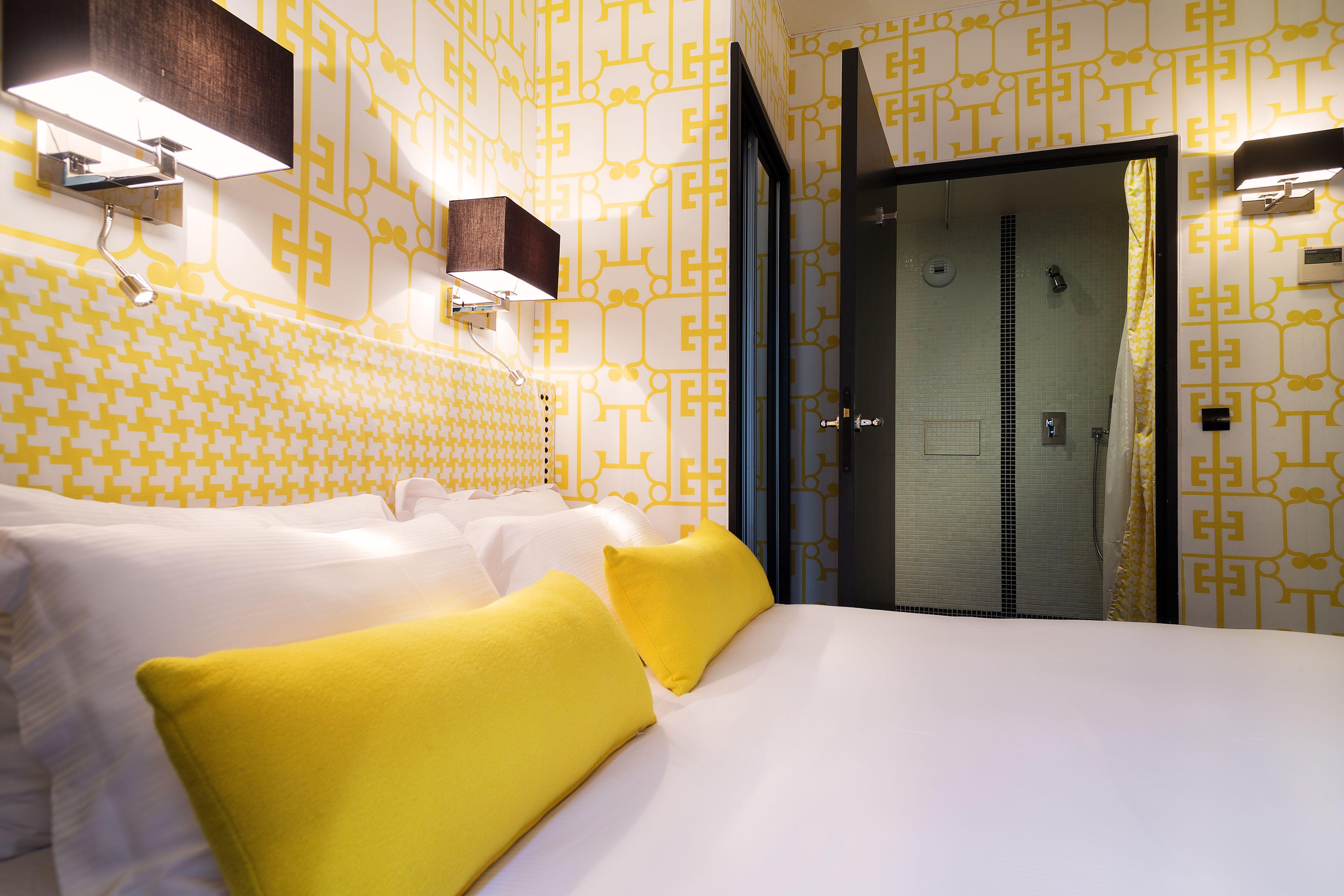 Hotel Monceau Elysées 3*