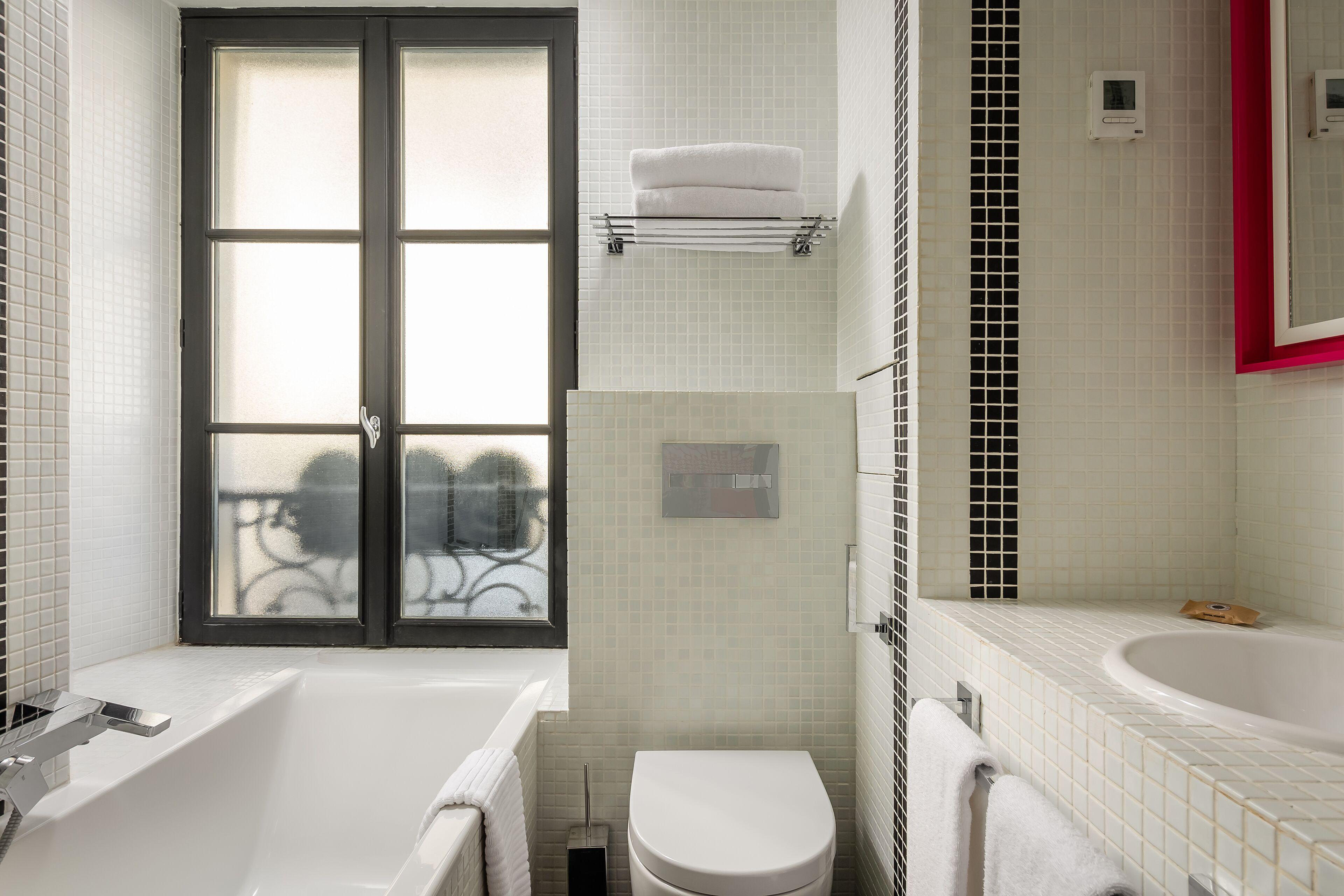 Monceau Elysees 3*