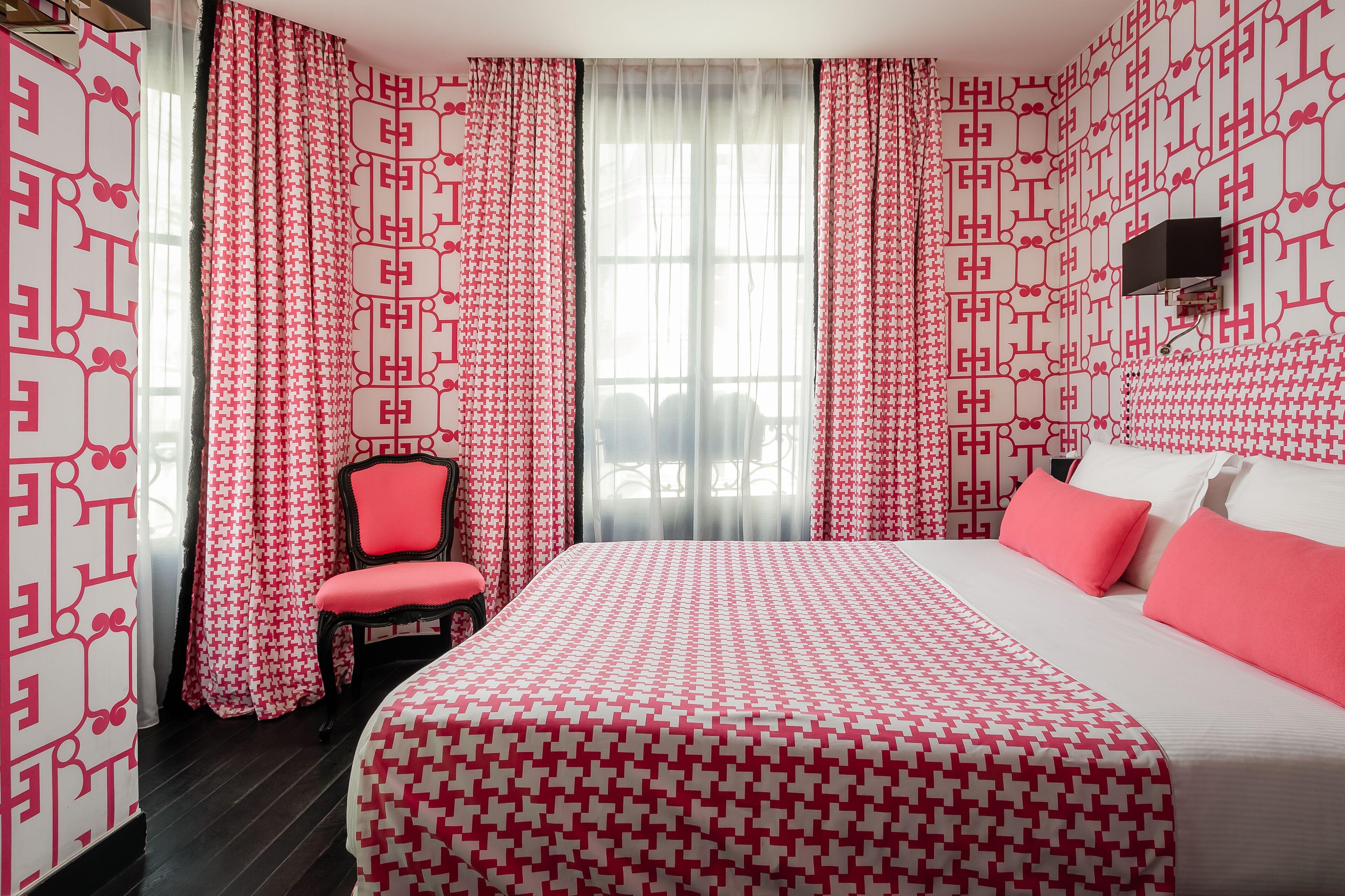Hotel Monceau Elysees 3*
