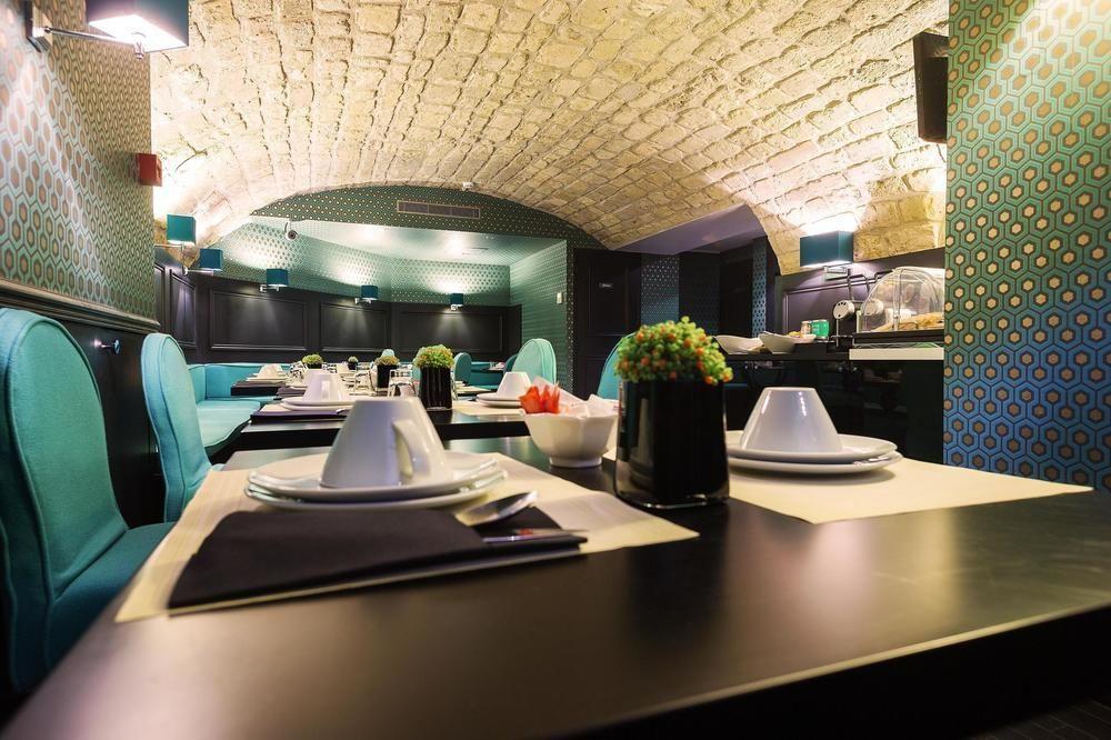 Monceau Elysees 3*
